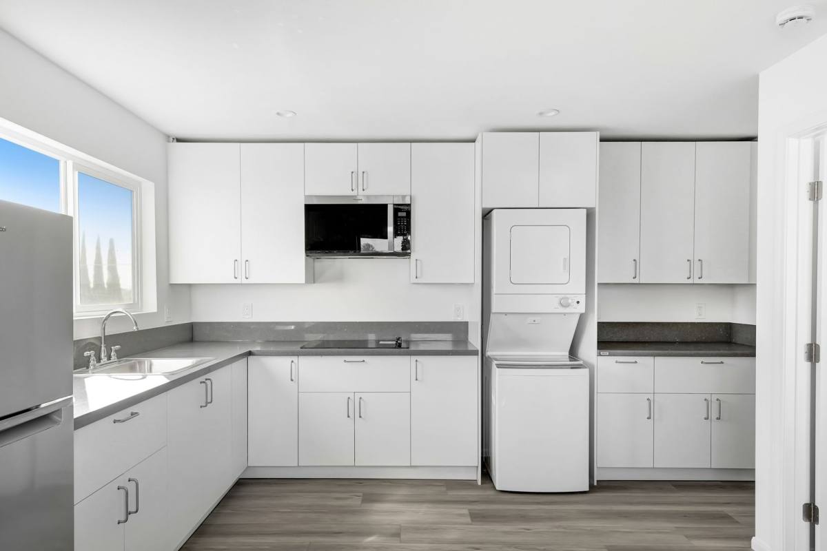 Apartment for rent at 1514 1 2 Pennsylvania Ave, Los Angeles, CA 90033