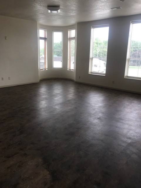 Apartment for rent at 431 Thomas St, Callender, IA 50523