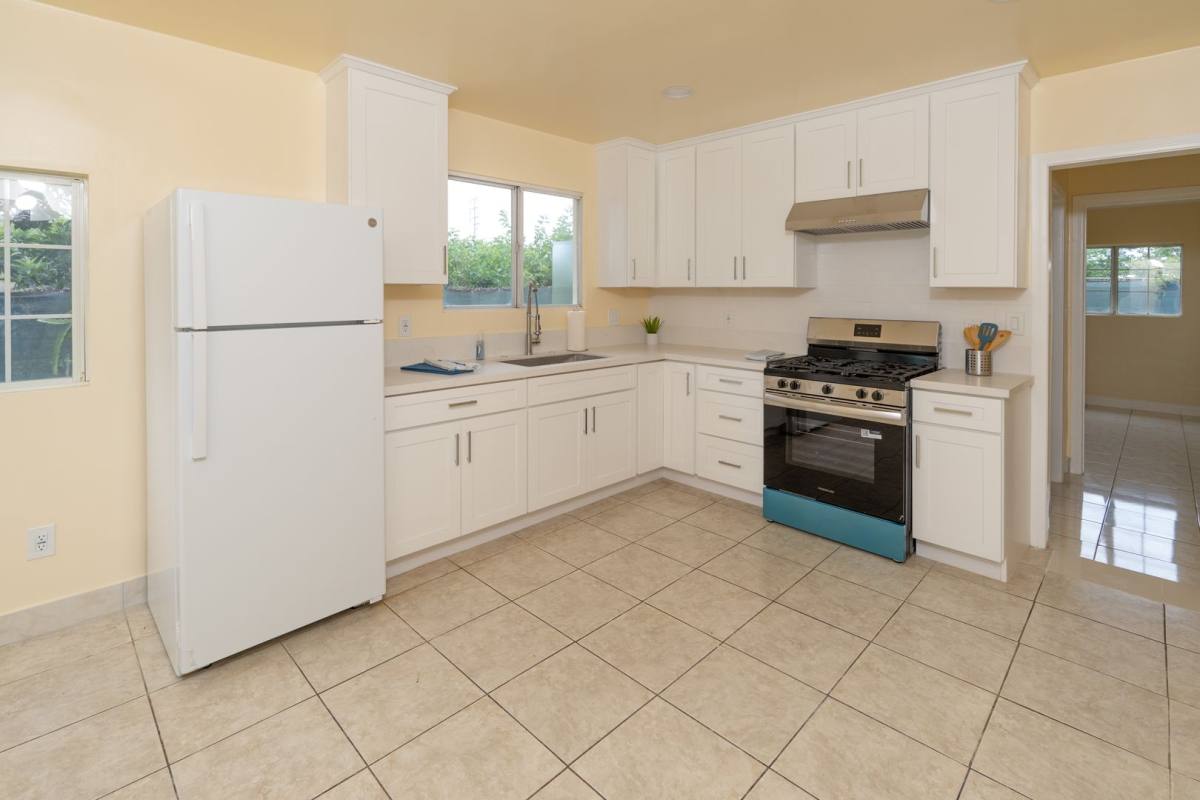 Apartment for rent at 10532 Daines Dr, Temple City, CA 91780