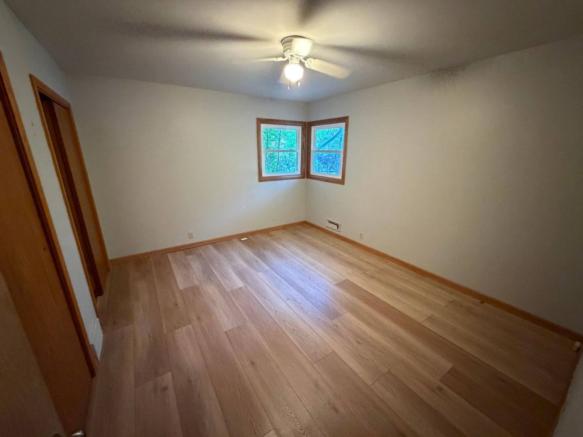 Townhouse for rent at 2700-2702 W 66th St, Minneapolis, MN 55432