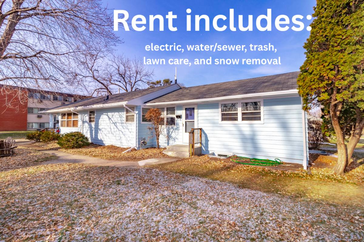 Townhouse for rent at 2700-2702 W 66th St, Minneapolis, MN 55432