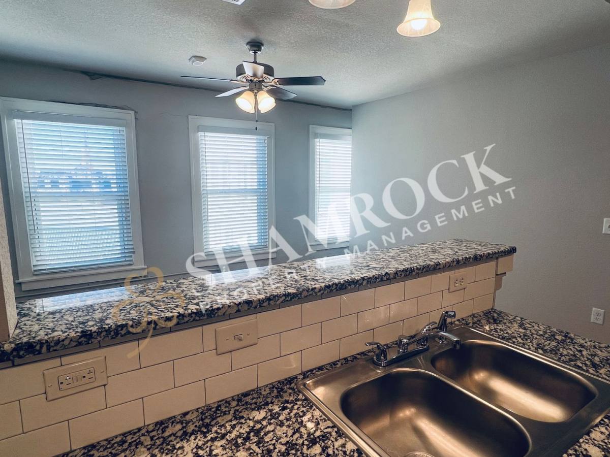 Apartment for rent at 1307 Austin Ave, Waco, TX 76701