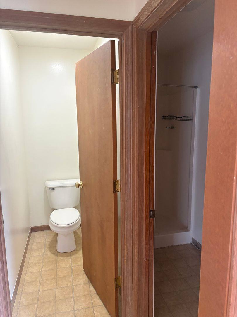 House for rent at 1022-2 Conklin Hill Dr, Syracuse, IN 46567