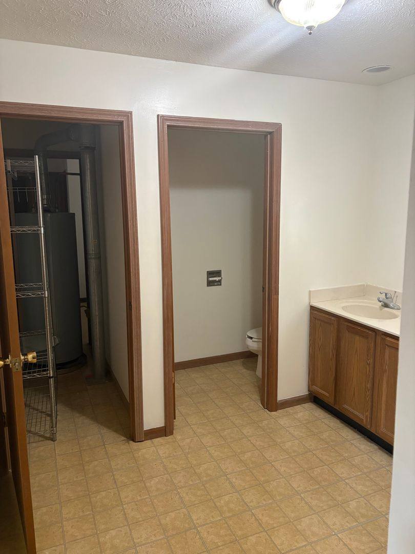 House for rent at 1022-2 Conklin Hill Dr, Syracuse, IN 46567