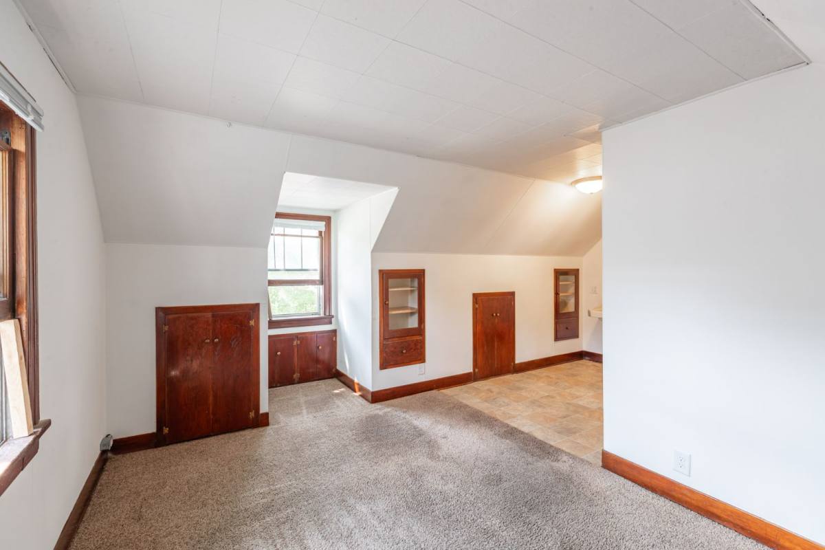 Apartment for rent at 2119-2121 16th St S, La Crosse, WI 54601