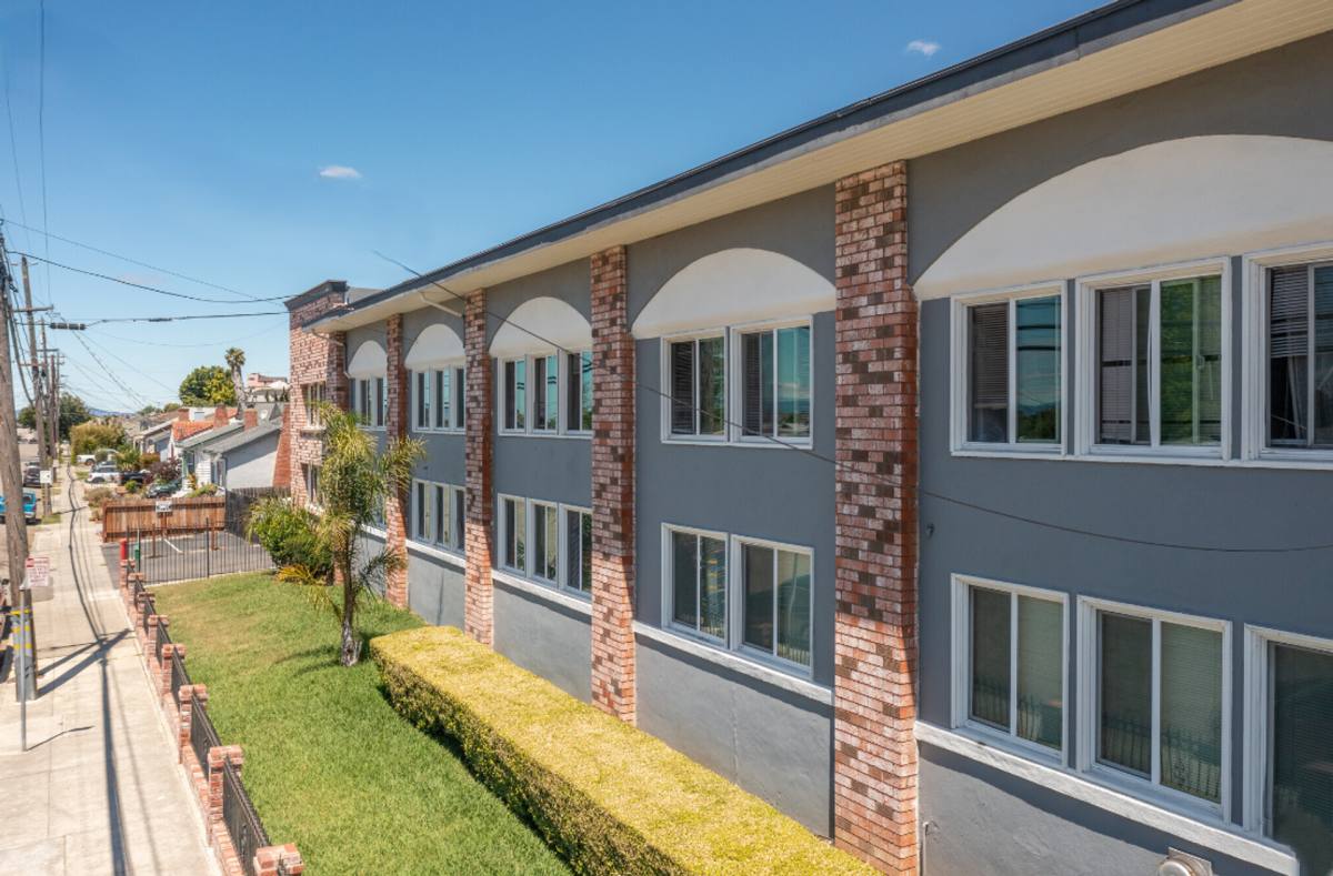 Apartment for rent at 10410 Foothill Blvd, Oakland, CA 94605