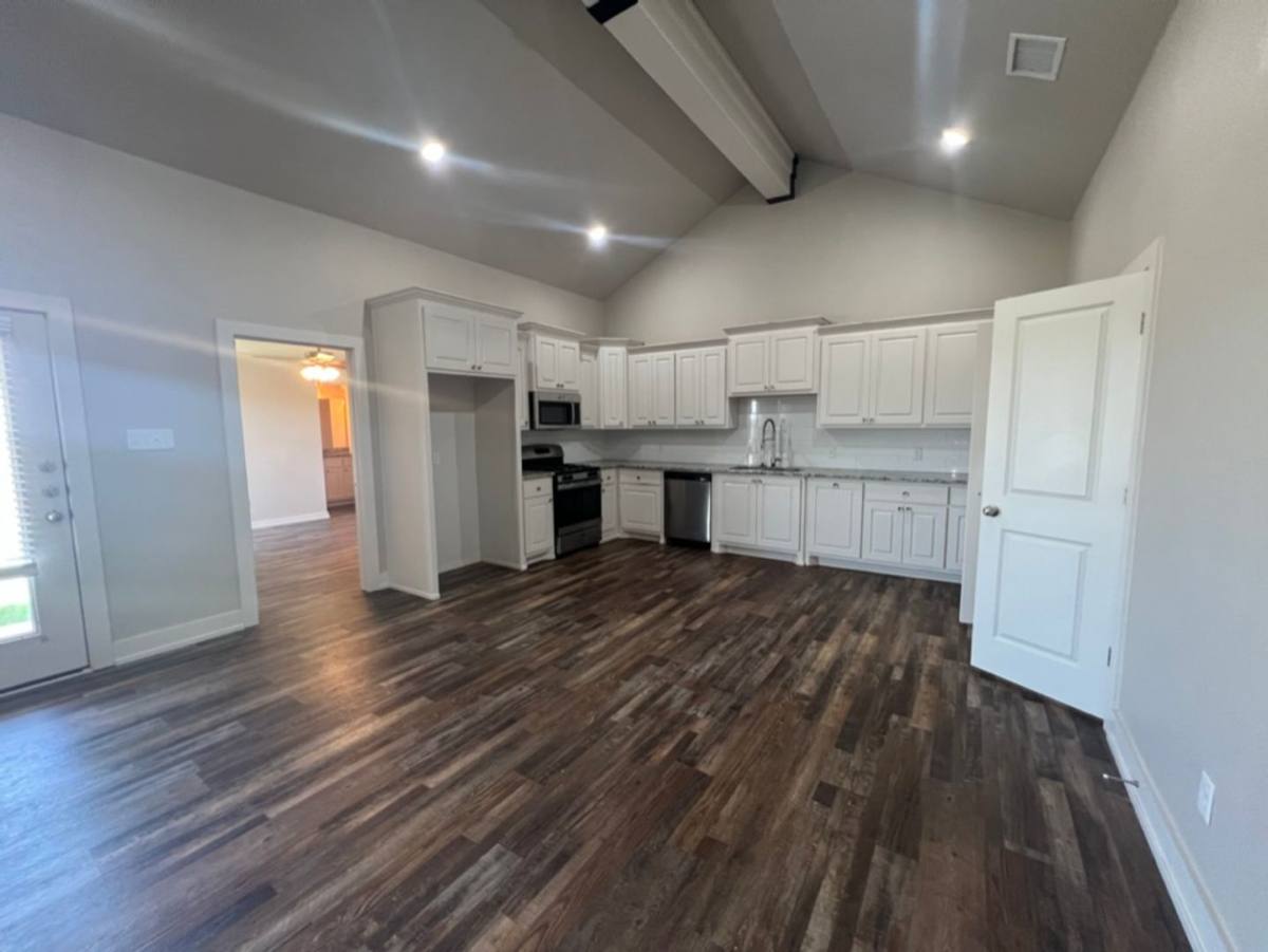 Apartment for rent at 1401 17th St, Shallowater, TX 79363