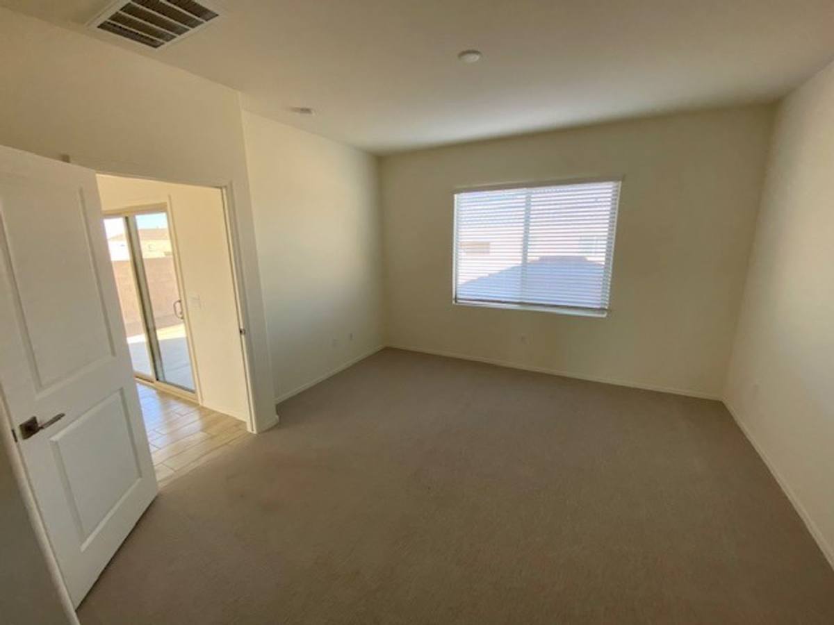 House for rent at 14243 E Yellow Sage Lane, Vail, AZ 85641