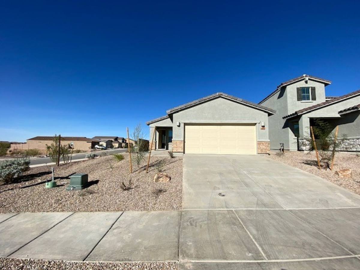 House for rent at 14243 E Yellow Sage Lane, Vail, AZ 85641