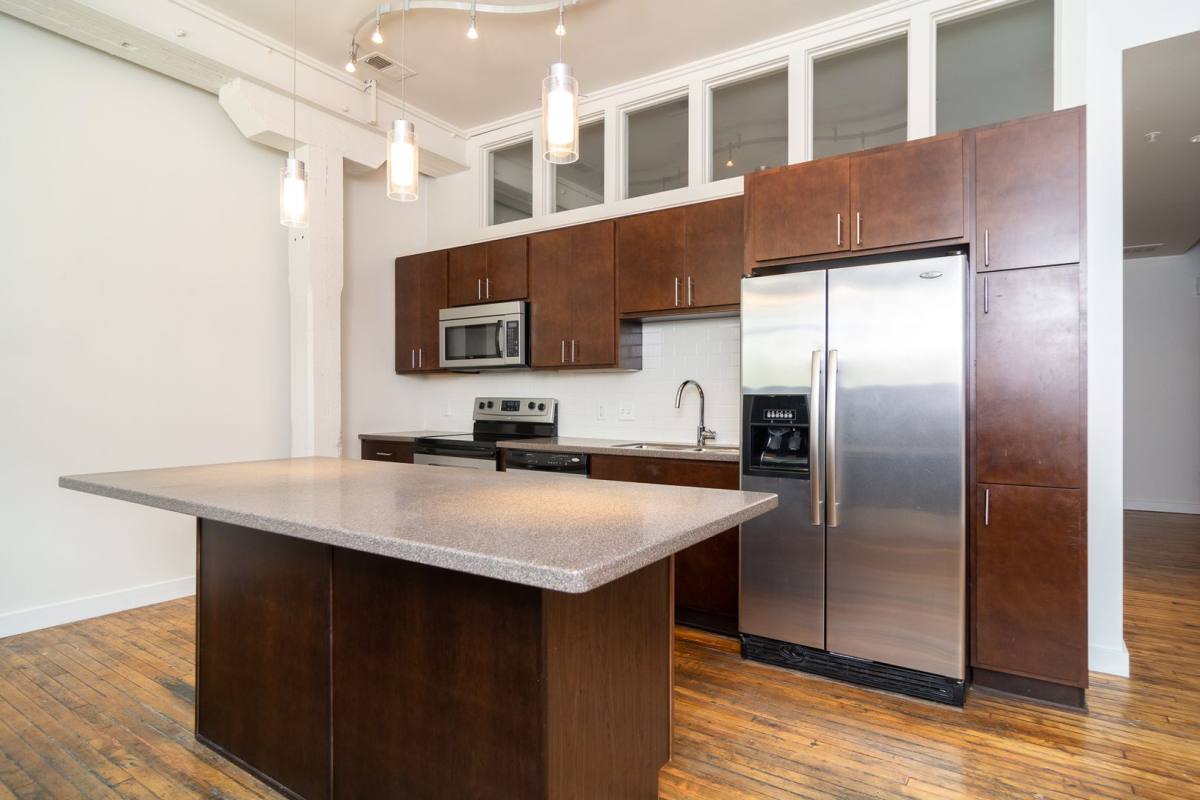 Apartment for rent at 141 W Broadway, Council Bluffs, IA 51503