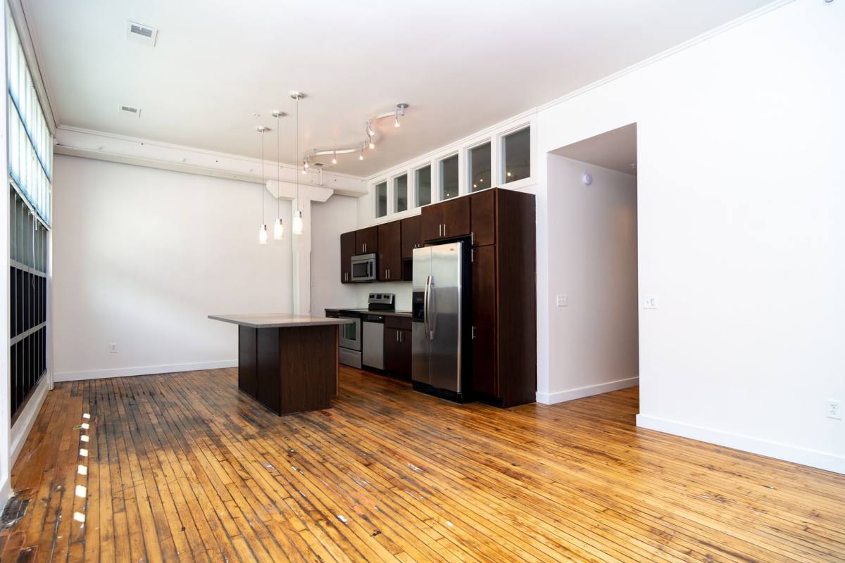 Apartment for rent at 141 W Broadway, Council Bluffs, IA 51503