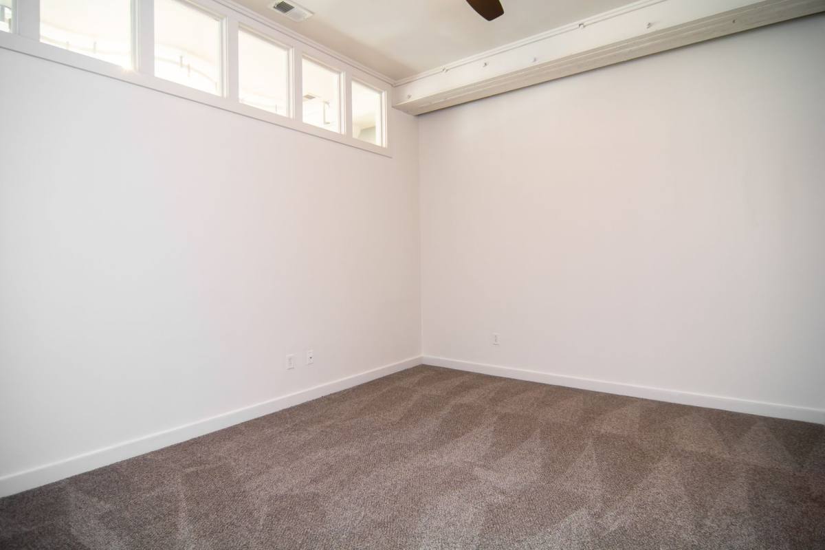 Apartment for rent at 141 W Broadway, Council Bluffs, IA 51503