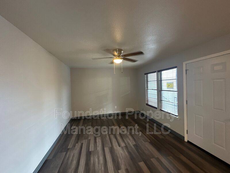 House for rent at 1283 E Raines Rd #14, Memphis, TN 38116