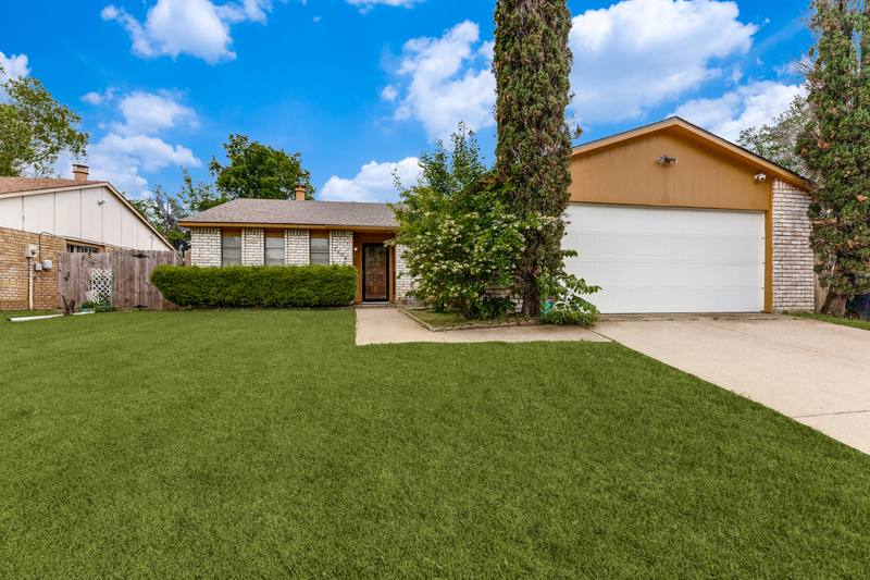 House for rent at 7504 Portman Ave, Fort Worth, TX 76112
