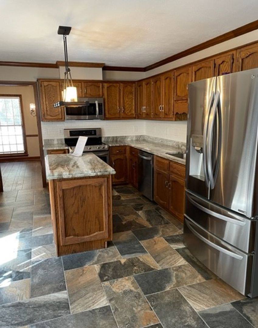 House for rent at 839 Sandy Creek Rd, Fayetteville, GA 30214