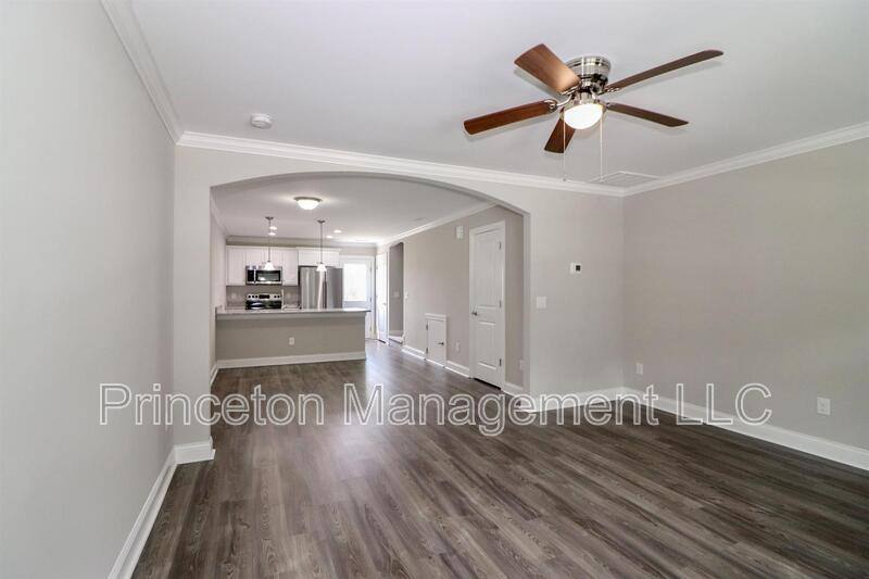 Townhouse for rent at 3971 Newhall Dr NW, Hickory, NC 28601