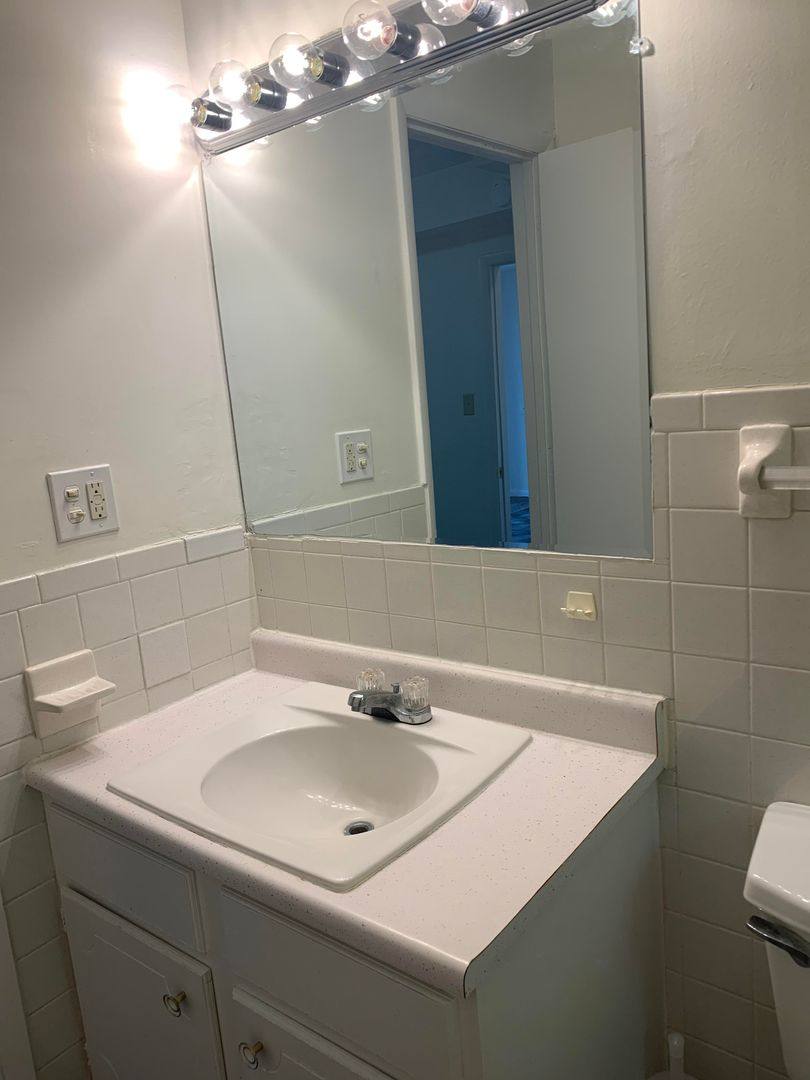 Apartment for rent at 500 13th St, Parkersburg, WV 26101