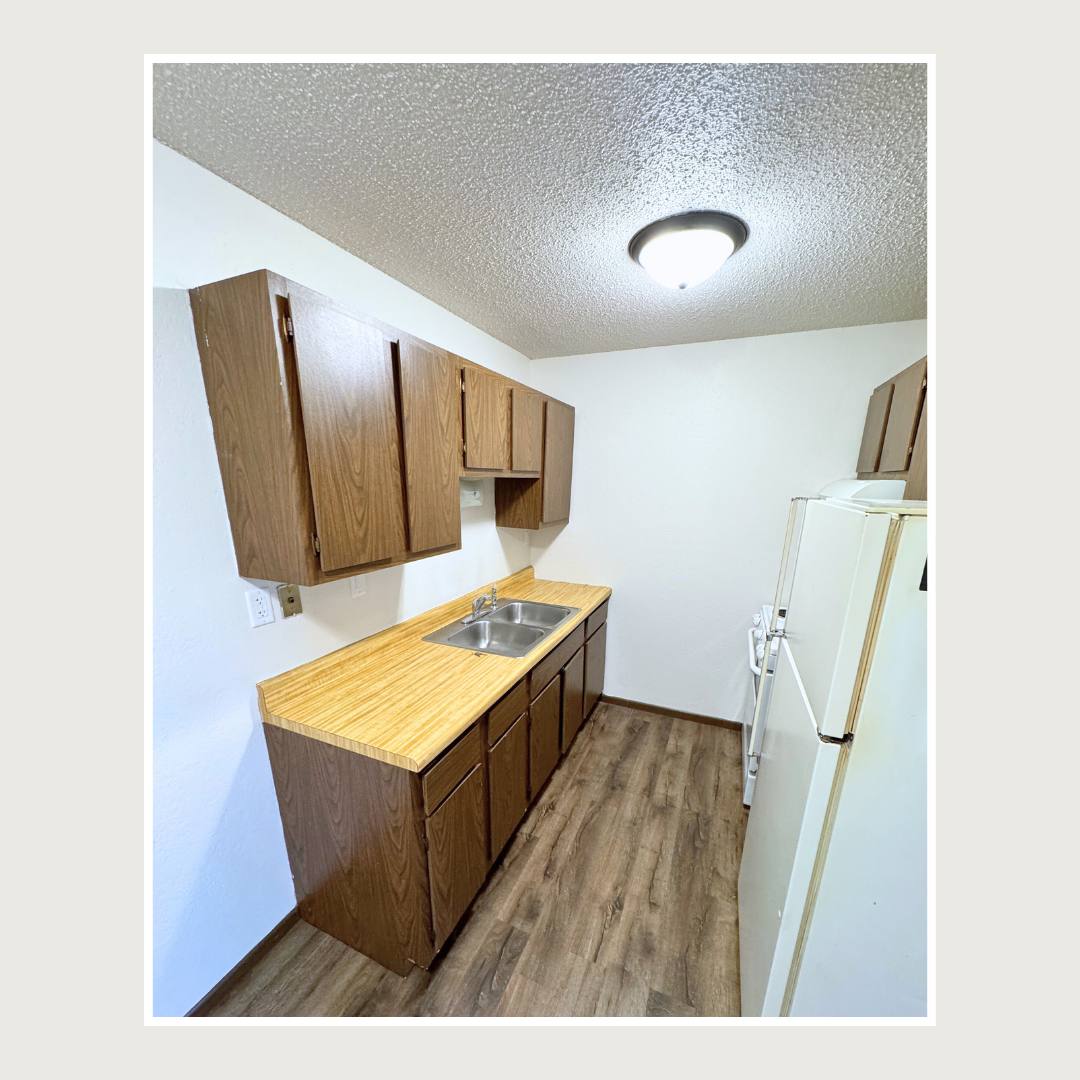 Apartment for rent at 1604 10th St, Milford, IA 51351