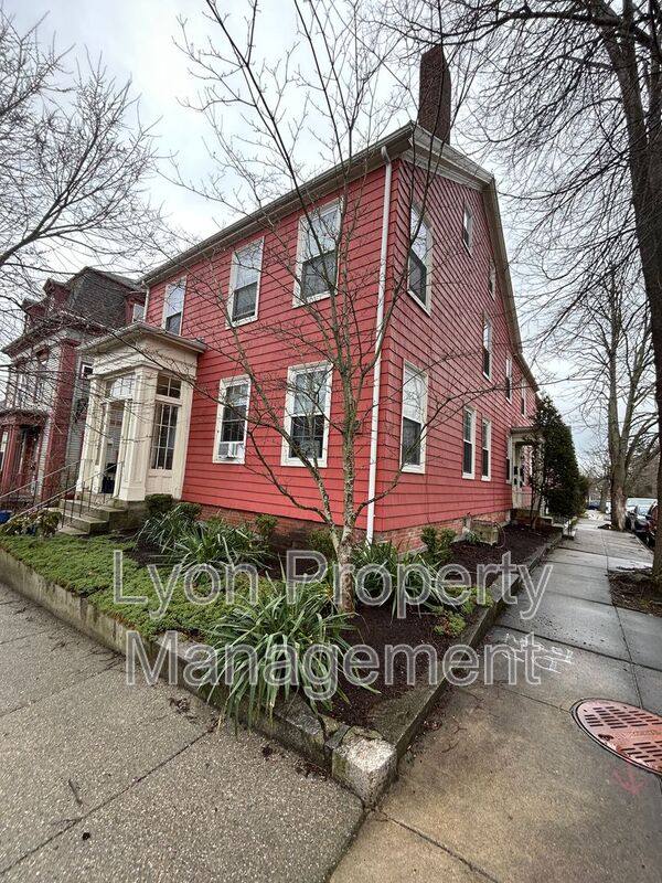 Apartment for rent at 44 7th St #2, New Bedford, MA 02740