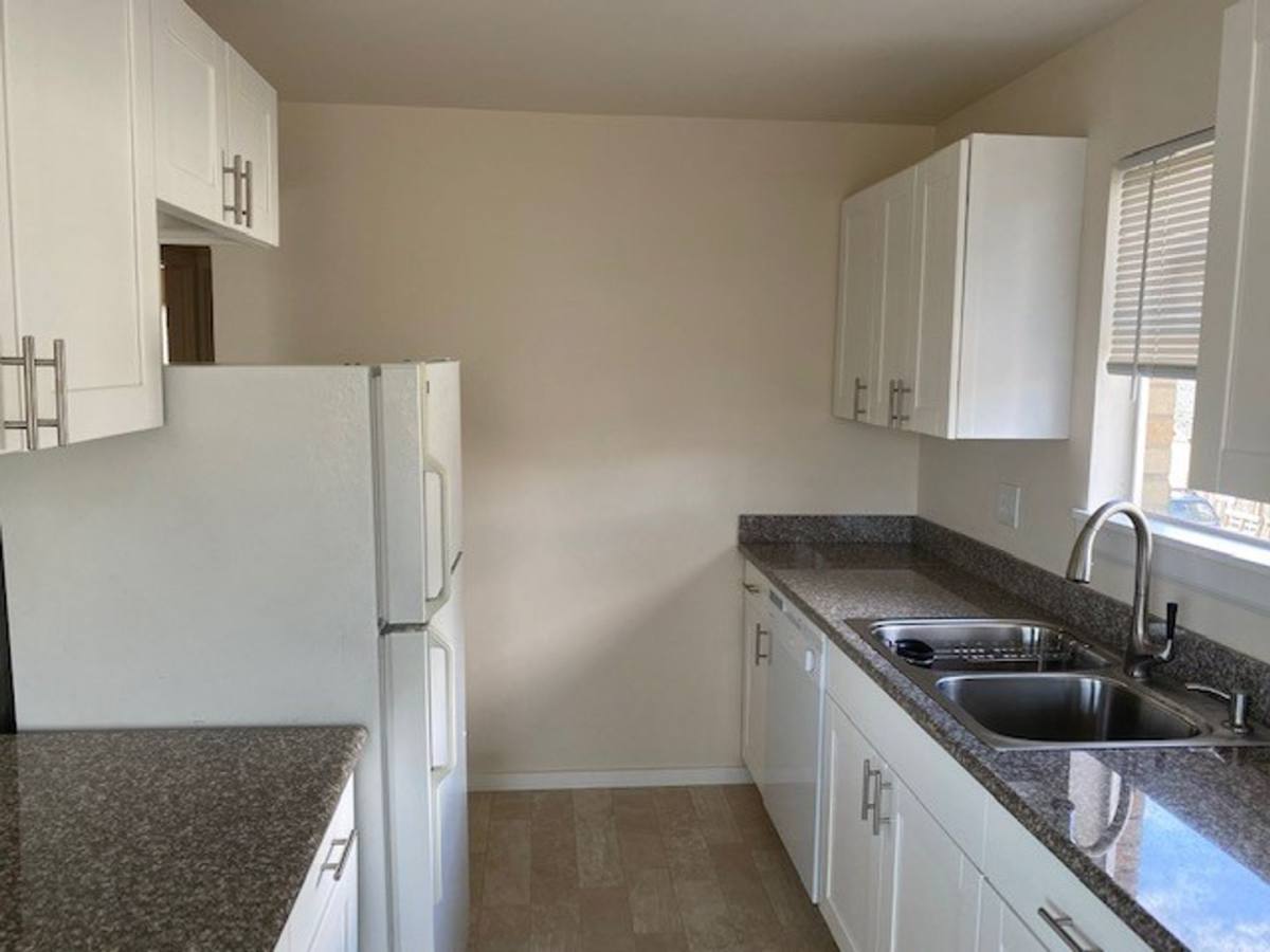 Apartment for rent at 570 Ward St, Seattle, WA 98109