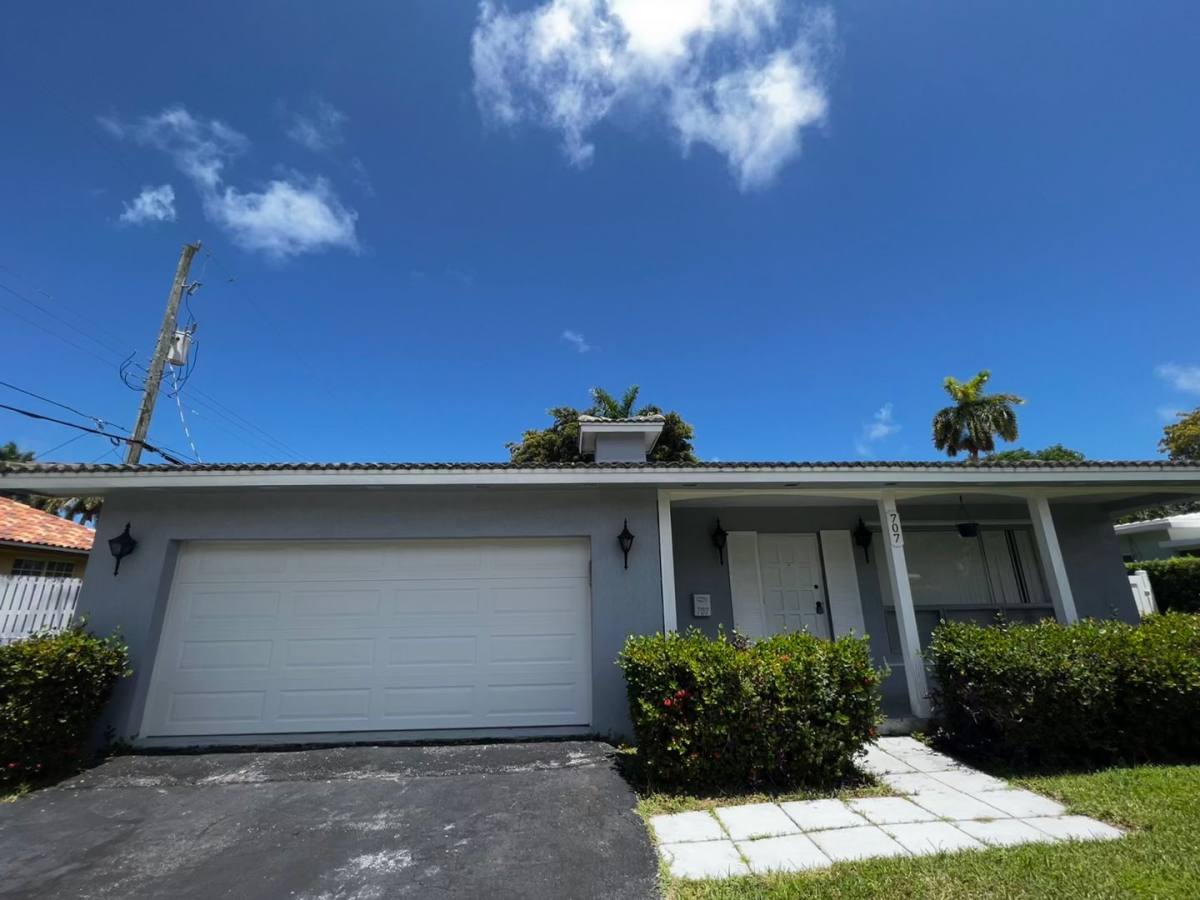 House for rent at 707 N 11 Ave, Hollywood, FL 33019