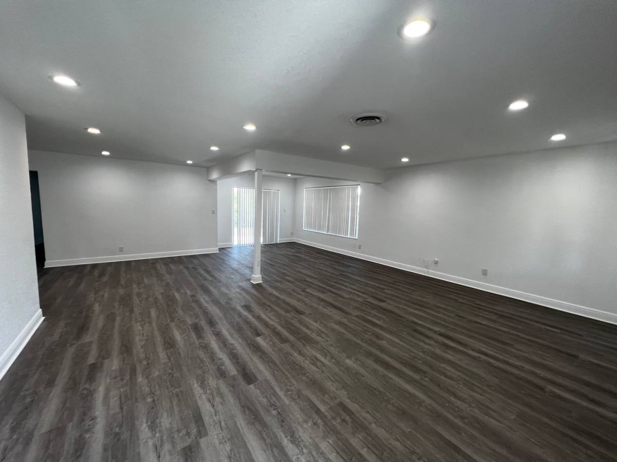 House for rent at 707 N 11 Ave, Hollywood, FL 33019