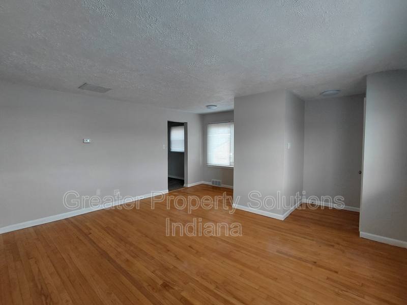 House for rent at 8120 Kennedy Ave, Highland, IN 46322