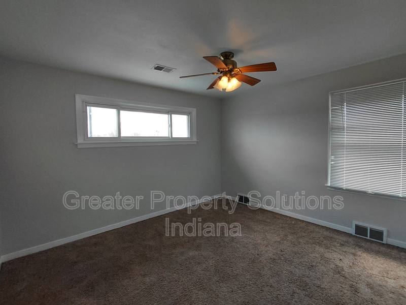 House for rent at 8120 Kennedy Ave, Highland, IN 46322