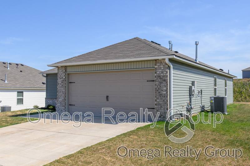 House for rent at 625 Kylnes Dr, Calera, AL 35040