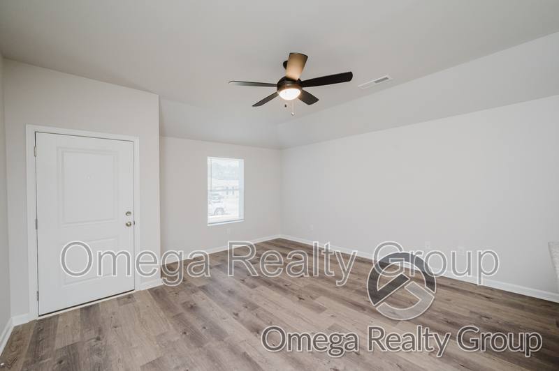 House for rent at 625 Kylnes Dr, Calera, AL 35040