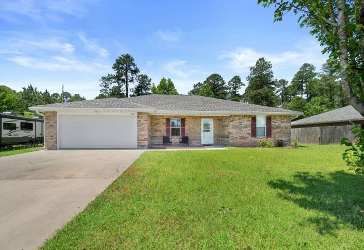 House for rent at 122 Mayhaw, Deridder, LA 70634