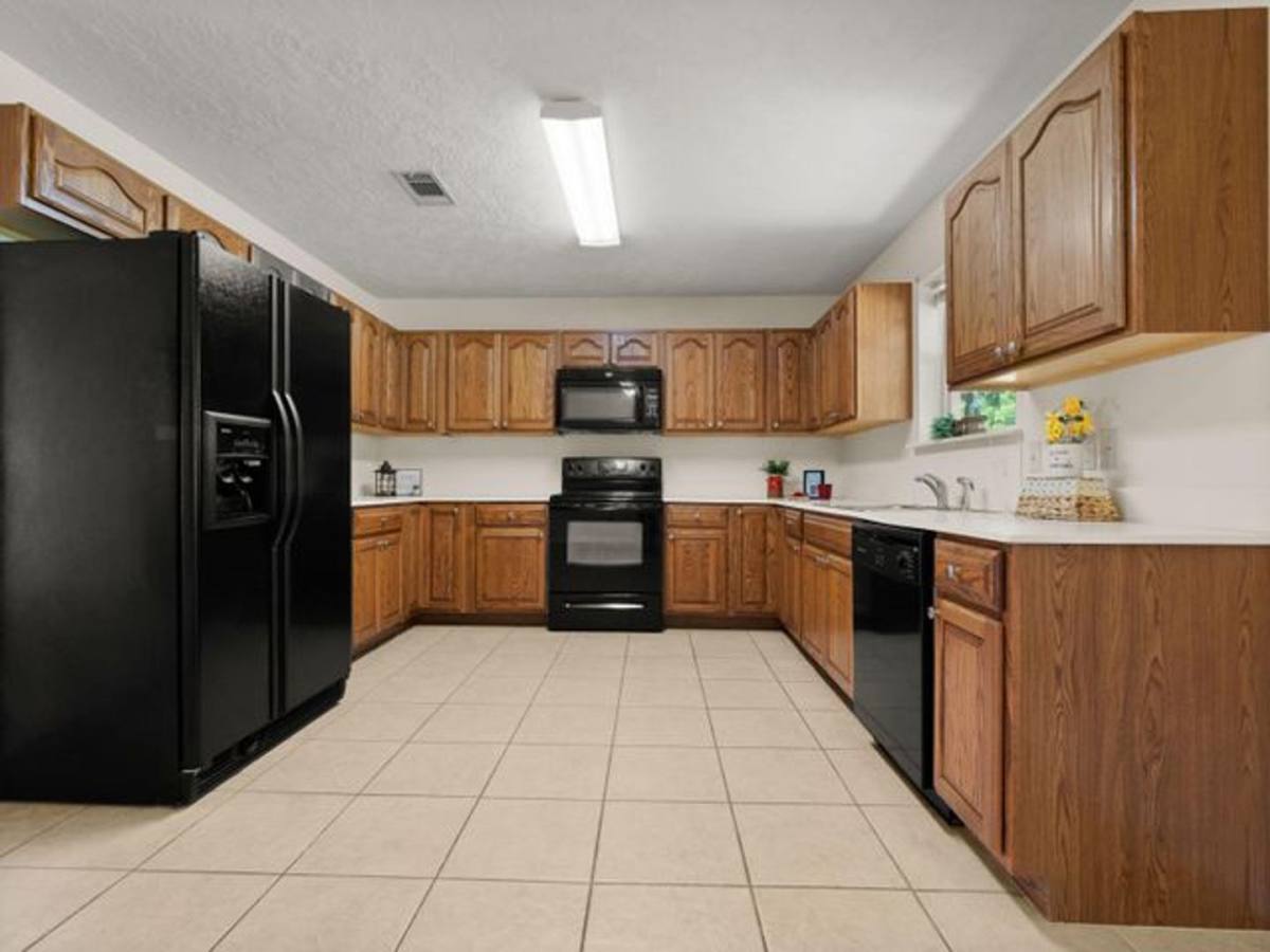 House for rent at 122 Mayhaw, Deridder, LA 70634