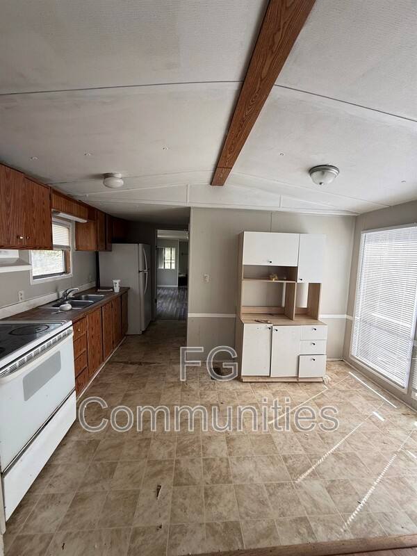 House for rent at 1059 Eller Rd #21, Lexington, NC 27295