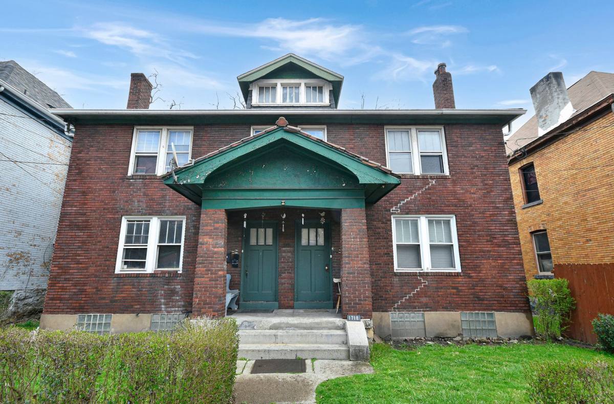 Apartment for rent at 1716-1718 Montier St, Pittsburgh, PA 15221