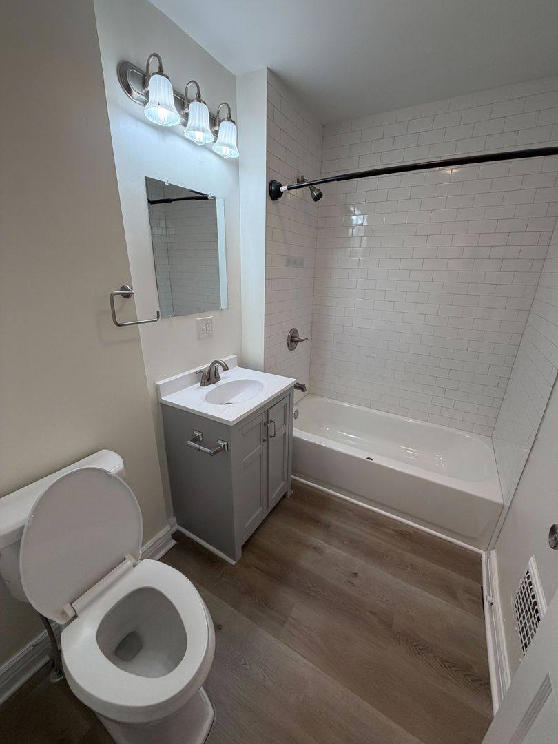 Apartment for rent at 1272 Kent St, Columbus, OH 43205