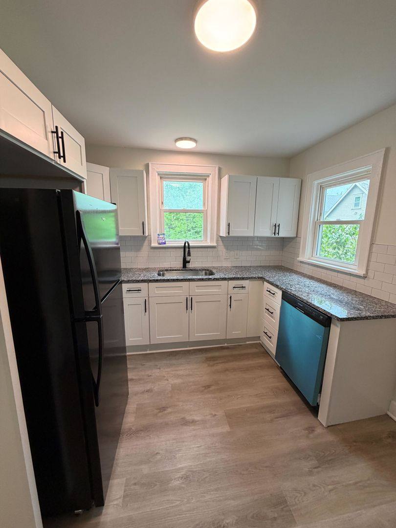 Apartment for rent at 1272 Kent St, Columbus, OH 43205