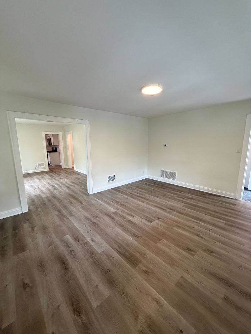 Apartment for rent at 1272 Kent St, Columbus, OH 43205