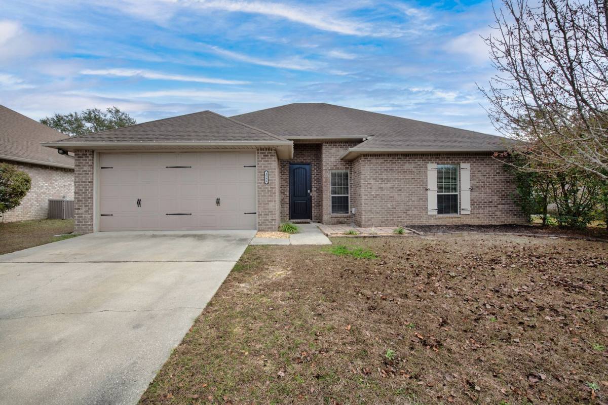 House for rent at 4596 Hermosa Rd, Crestview, FL 32539