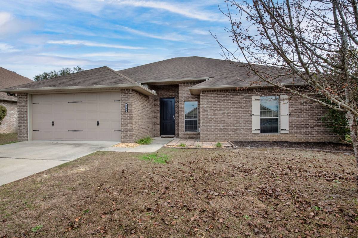 House for rent at 4596 Hermosa Rd, Crestview, FL 32539