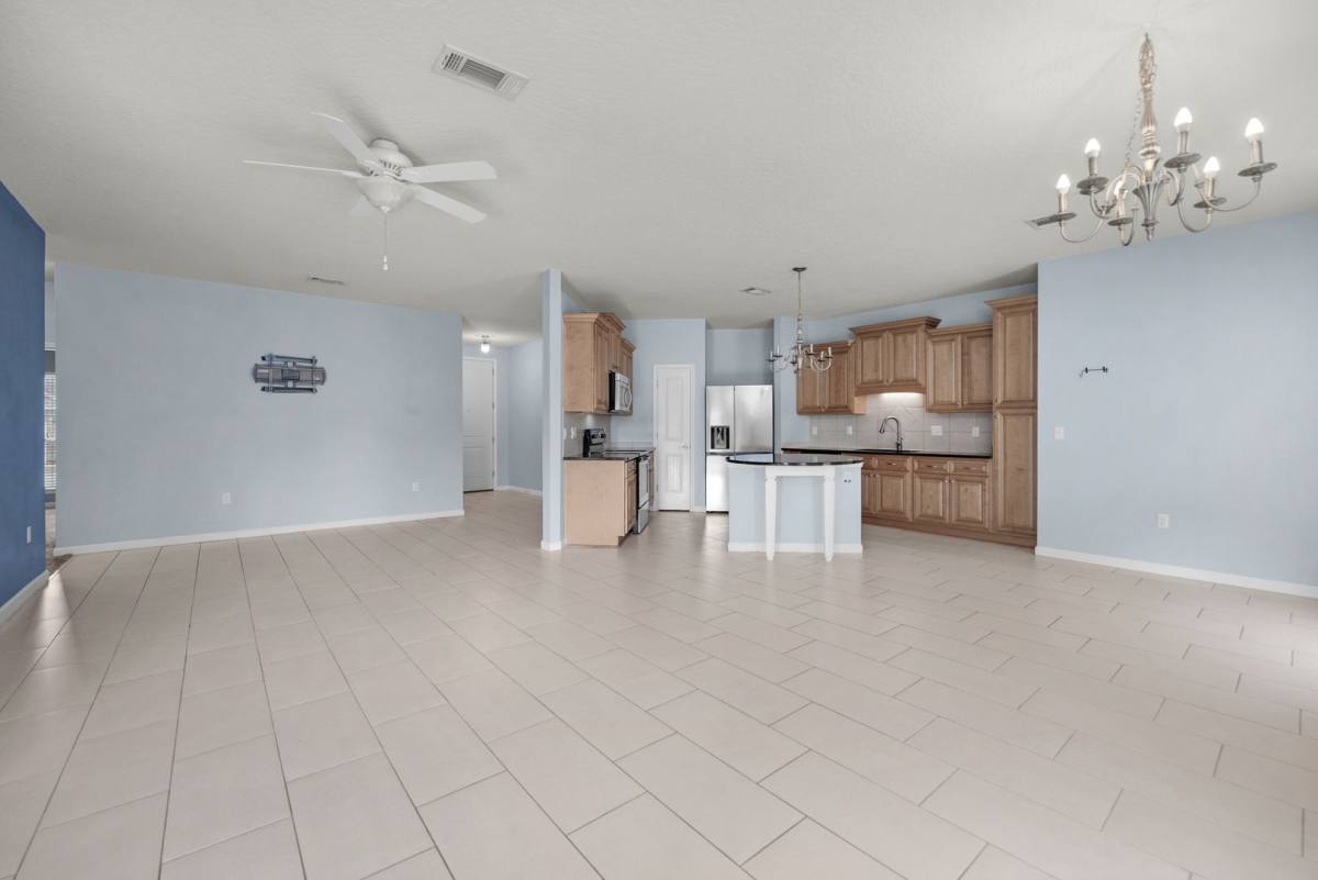 House for rent at 4596 Hermosa Rd, Crestview, FL 32539