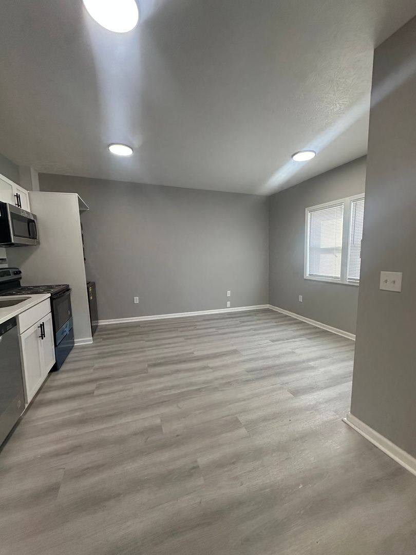 Apartment for rent at 4926 E Washington St, Indianapolis, IN 46201
