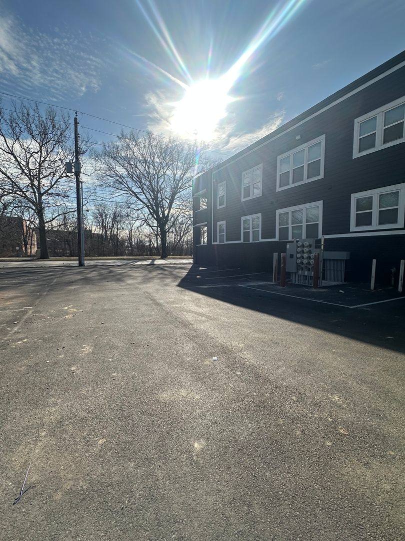 Apartment for rent at 4926 E Washington St, Indianapolis, IN 46201