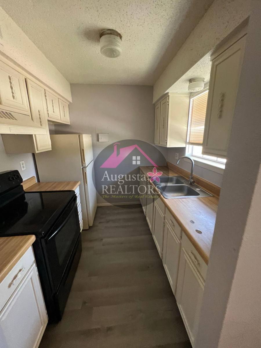 Apartment for rent at 2410 N Willis, Abilene, TX 79603