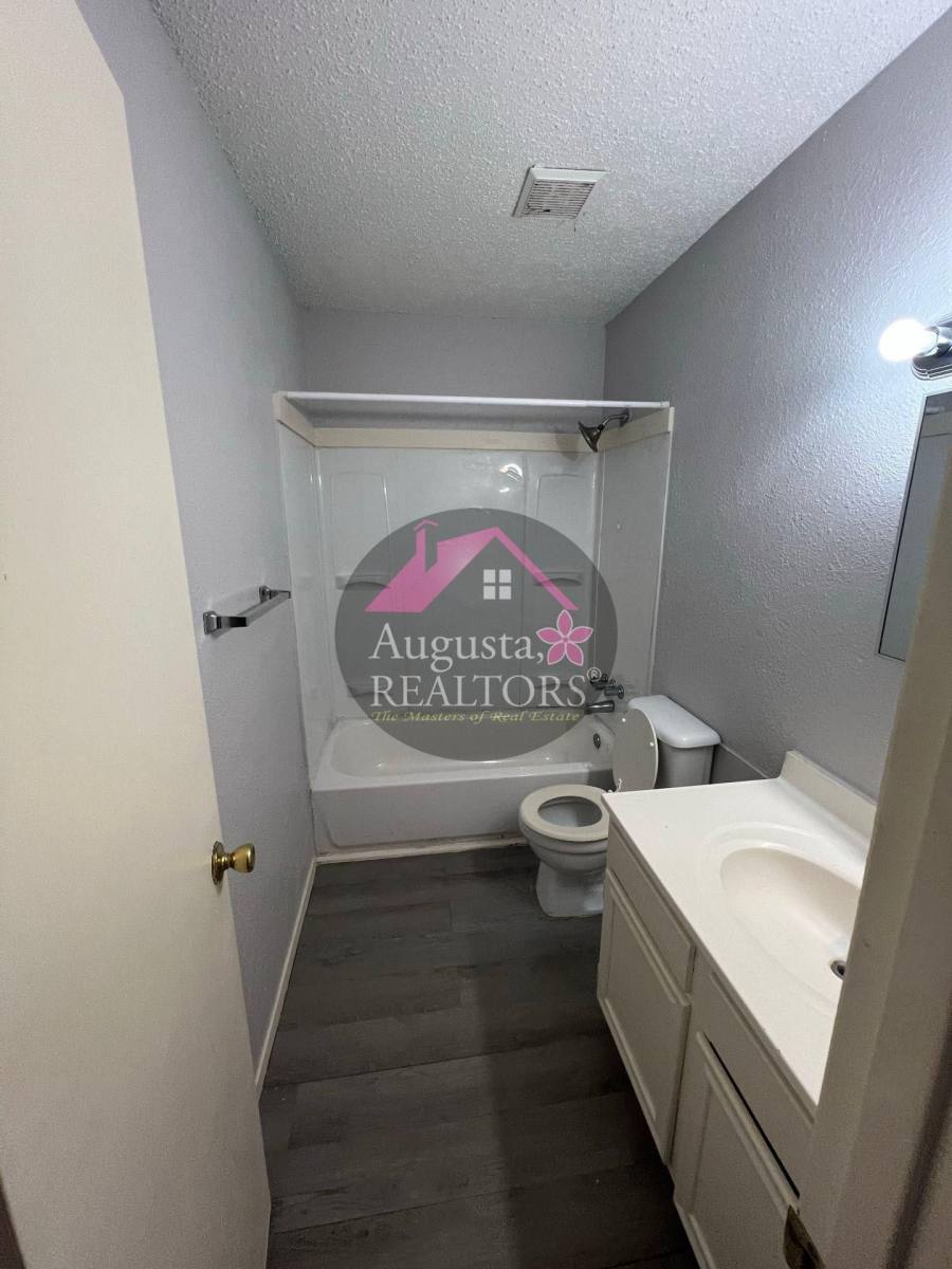 Apartment for rent at 2410 N Willis, Abilene, TX 79603