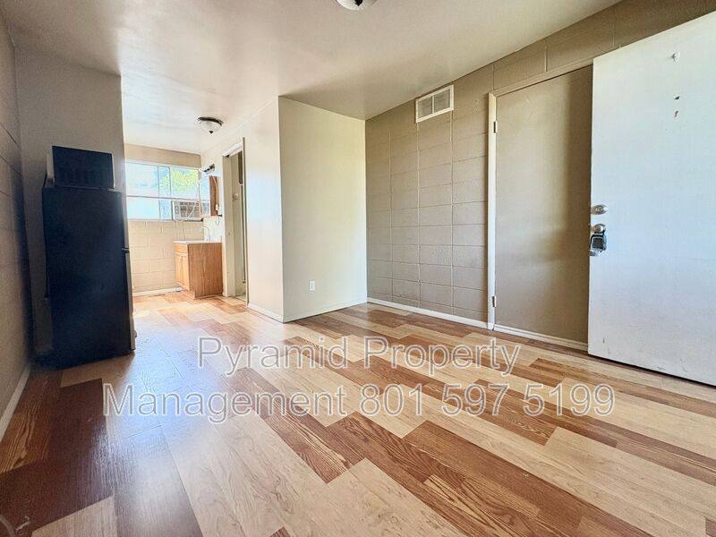 House for rent at 805 S Cheyenne St, Salt Lake City, UT 84104