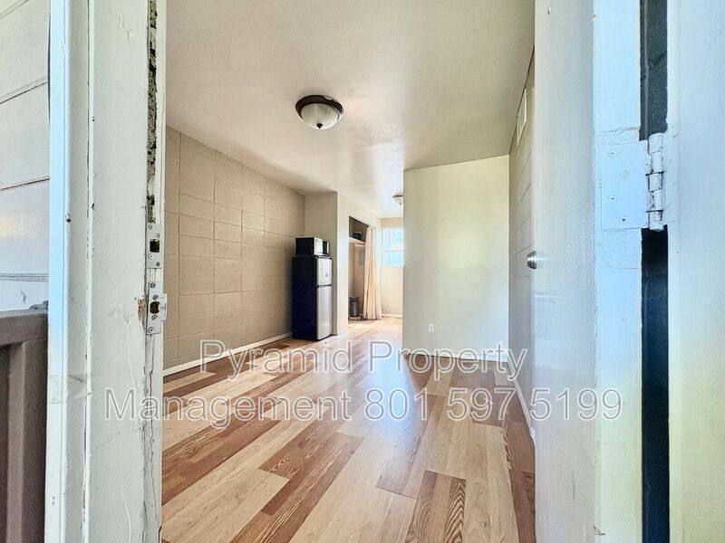 House for rent at 805 S Cheyenne St, Salt Lake City, UT 84104
