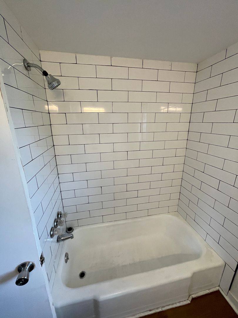 Apartment for rent at 1500 E 25th Ave, Columbus, OH 43211