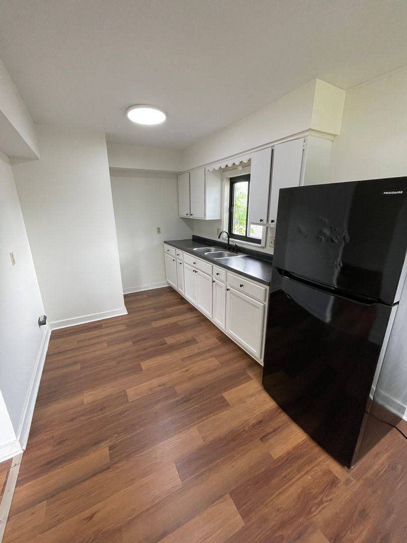 Apartment for rent at 1500 E 25th Ave, Columbus, OH 43211