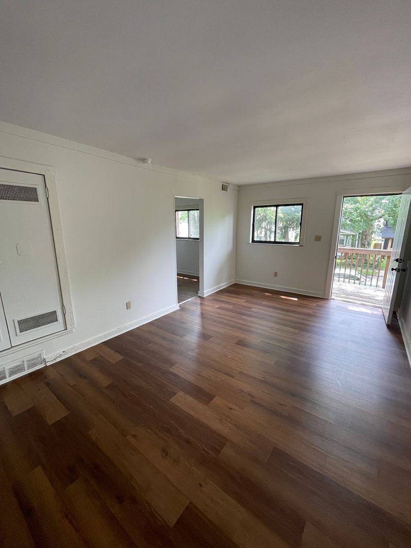 Apartment for rent at 1500 E 25th Ave, Columbus, OH 43211