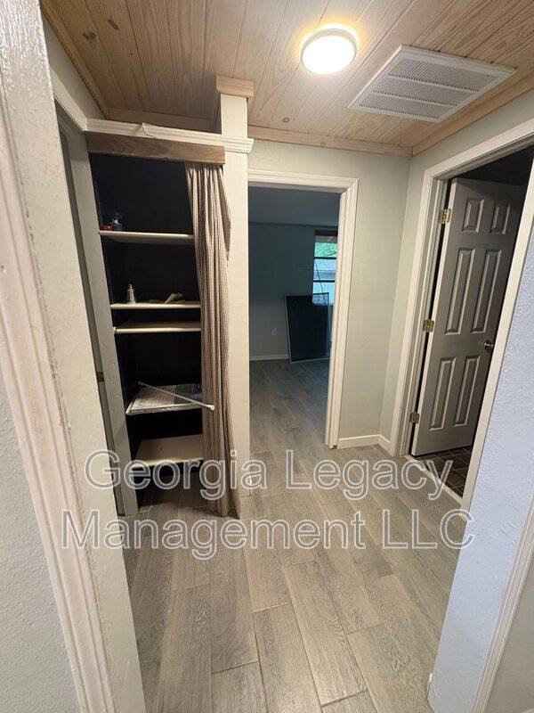 House for rent at 2538 Cleveland Rd, Bogart, GA 30622